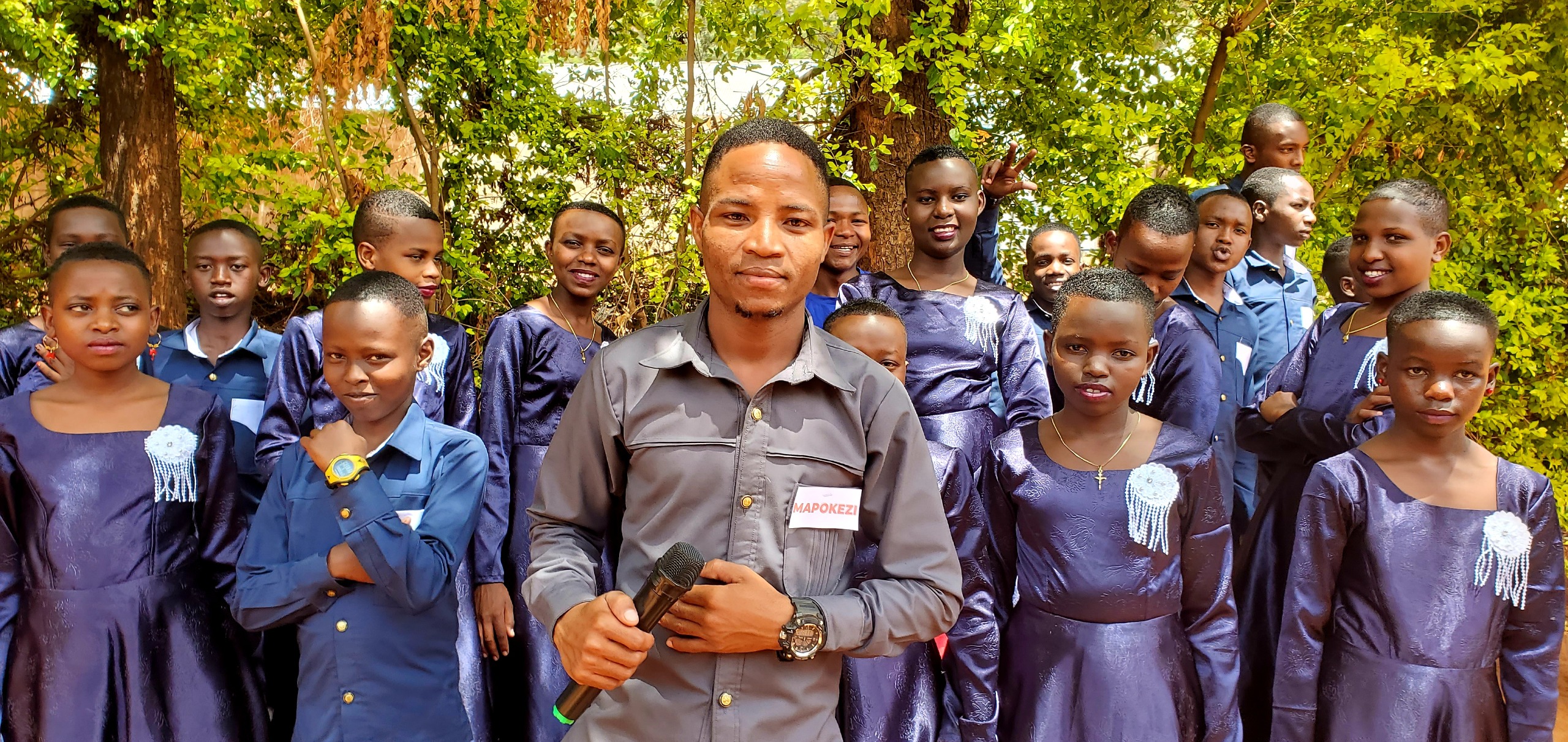 Butemine School — graduation photo